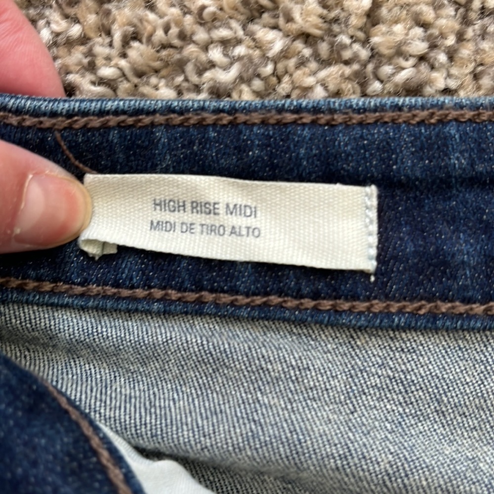 Universal Thread Denim High Rise MIDI Short, 6/28 - Picture 3 of 3